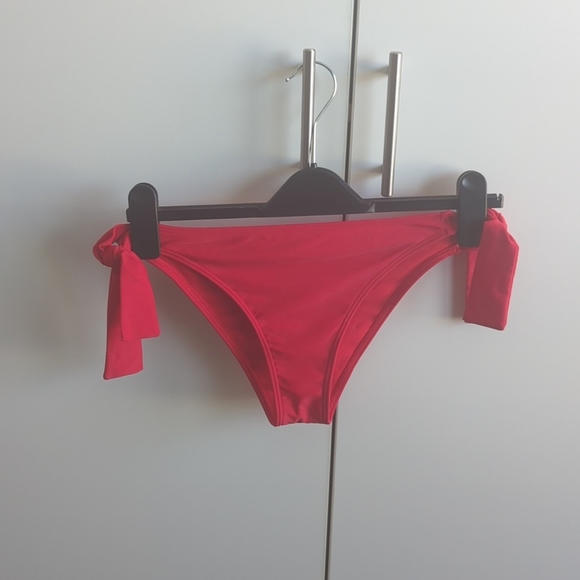 Side-Tie Cheeky Swim Bottoms - Picture 2 of 4